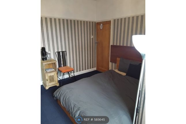 Room to rent in Windsor Road, London