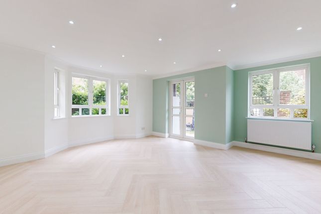 Thumbnail Flat to rent in Derwent House, May Bate Avenue, Kingston Upon Thames, Surrey