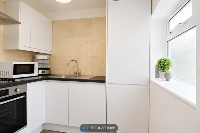 Flat, Lord Street, Blackpool photo 3