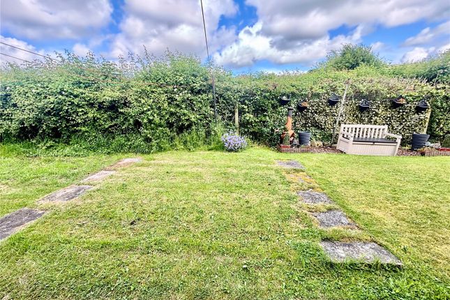 25, Waddington Street, Barnoldswick photo 2