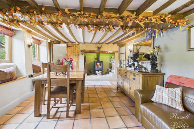 Plum Tree Cottage, Bridge Street, Buckingham photo 2