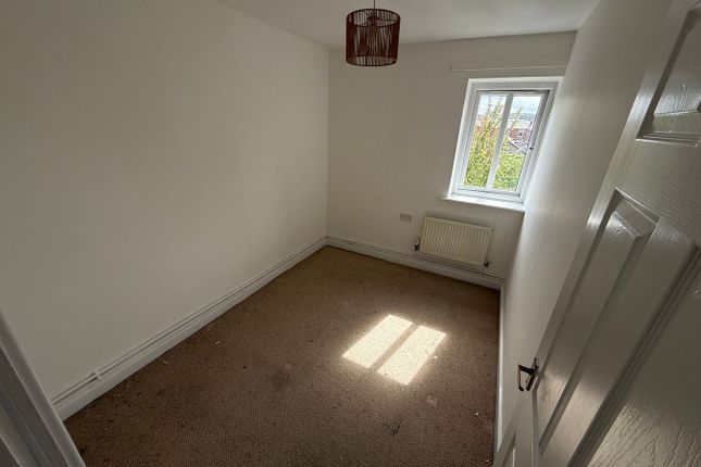 12, Britannia Close, Radcliffe photo 5