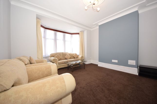 421, Cranbrook Road, Ilford photo 3