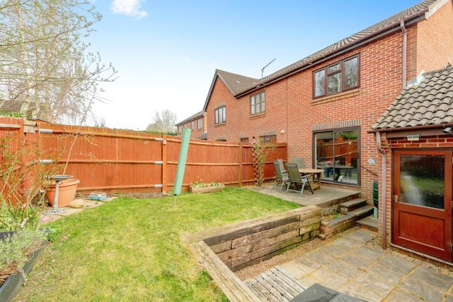 End terrace house for sale in Alpine Road, Redhill