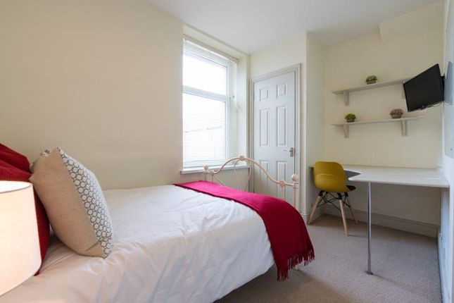 111b, Richmond Road, Cardiff photo 4