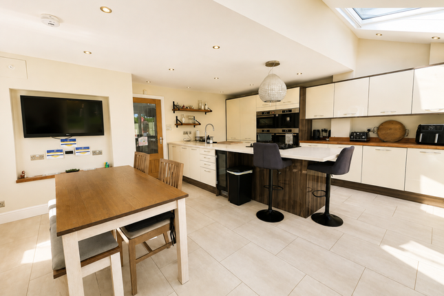 64a, Townsend, Soham photo 2