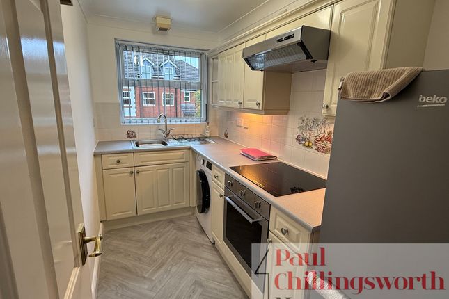 12 Regency Court, Coventry photo 3