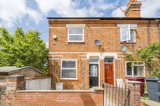 Thumbnail End terrace house to rent in Filey Road, Reading