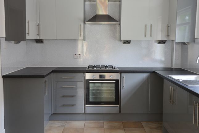 Flat 7 Ellenborough Court, Ellenborough Park North, North Somerset photo 4