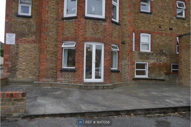 Thumbnail Flat to rent in Elizabeth House, Maidenhead