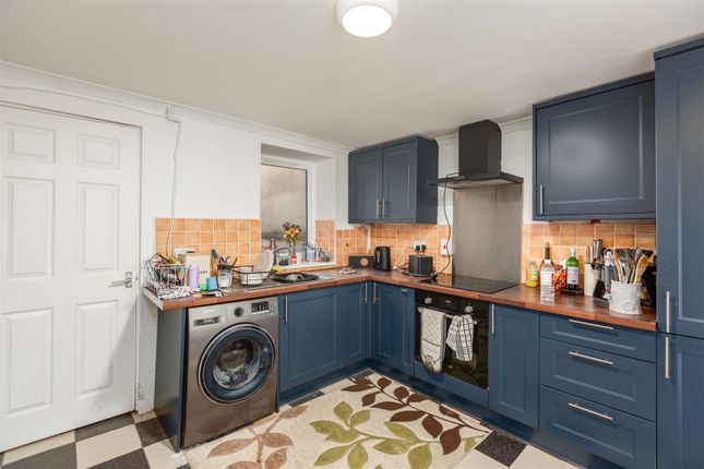 7, Lynn Street, Swansea photo 4