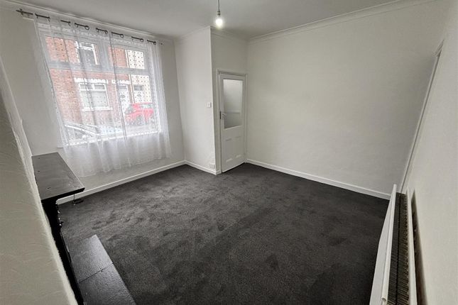 31, Barningham Street, Darlington photo 3