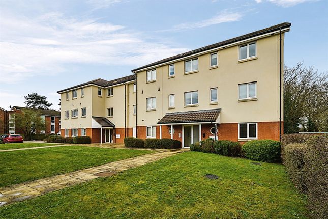 Flat for sale in Thamesdale, London Colney, St. Albans