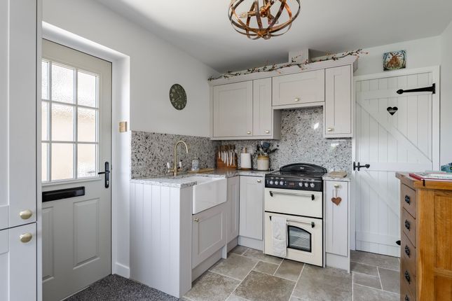 24 Fairfields, Norwich photo 3
