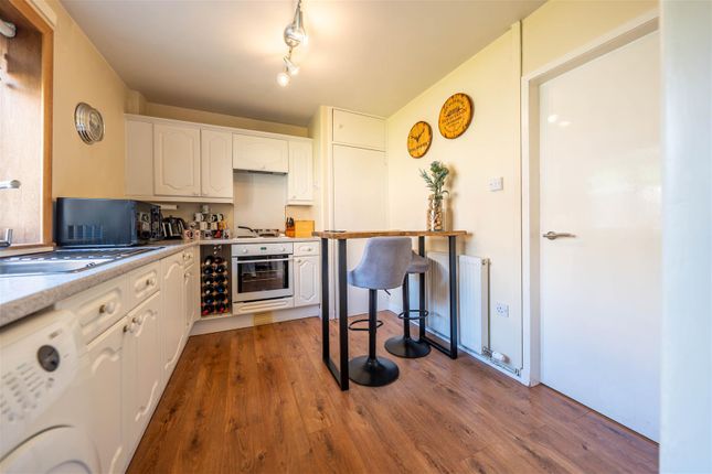 2, Middlehills, Blairgowrie photo 4