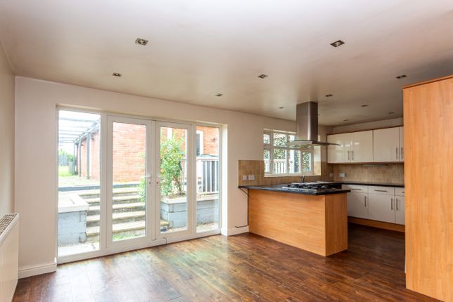 114, Rushden Road, Wymington photo 4