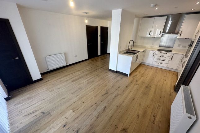Thumbnail Property to rent in Hepworth House, Harlow, Essex