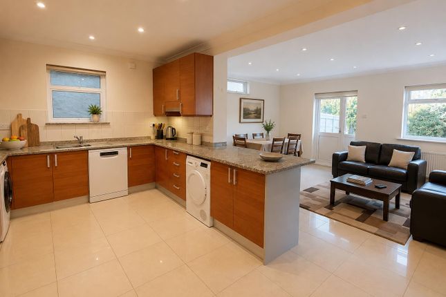 32, Allington Road, London photo 4