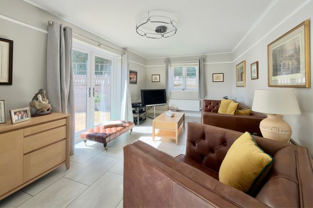37, Rowan Drive, Devon photo 4