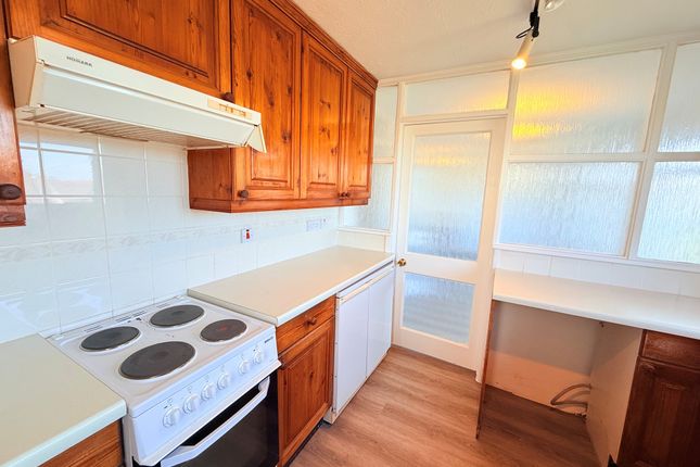 32, Newquay photo 4