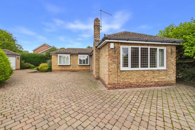 3-bed semi-detached on 21, West Hall Garth, South Cave, £270,000