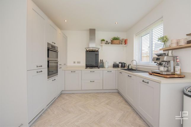 4, Broadleaf Meadow, Warrington photo 3