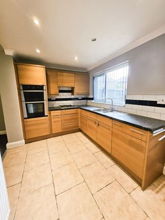 127 Harrowden Road, Doncaster photo 5