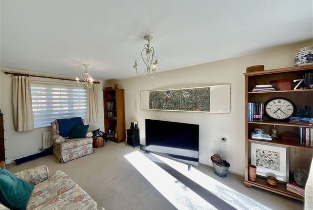 27, Moorhouse Drive Thurcroft, Rotherham photo 4