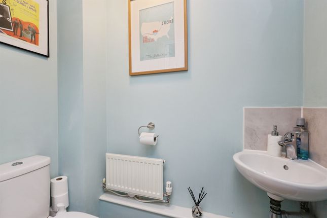 23, Viburnum Way, Hailsham photo 4
