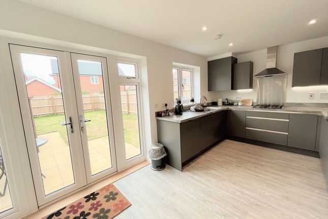 Terraced house for sale in Vaisey Close, Tring