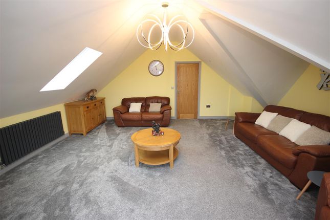 Detached bungalow for sale in Bromsgrove Road, Hunnington, Halesowen