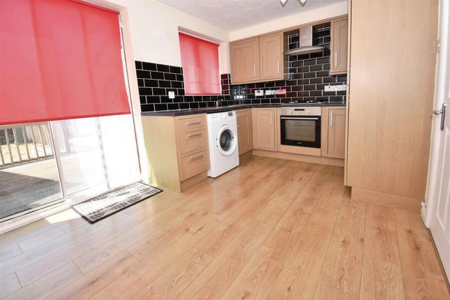 38, Rosemary Gardens, Fareham photo 2