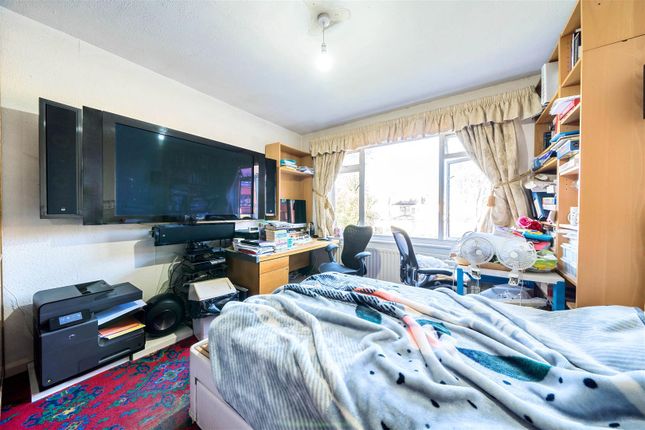 Semi-detached house for sale in Dagnall Park, London