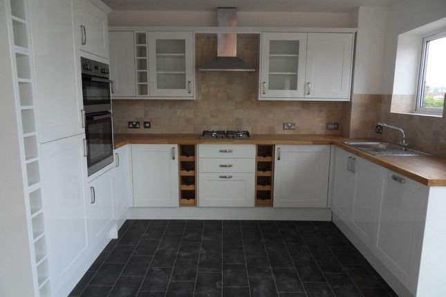 7 Harlech Court, Vauxhall Lane, Chepstow photo 4