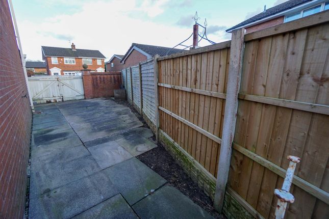 Property for sale in Stanley Close, Westhoughton, Bolton