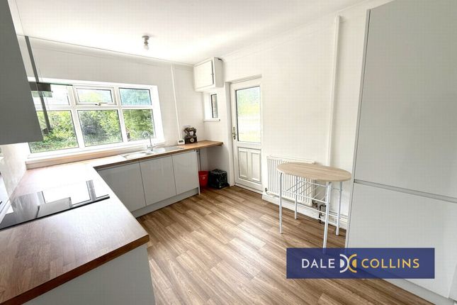 29, Waterhead Road, Stoke on Trent photo 5