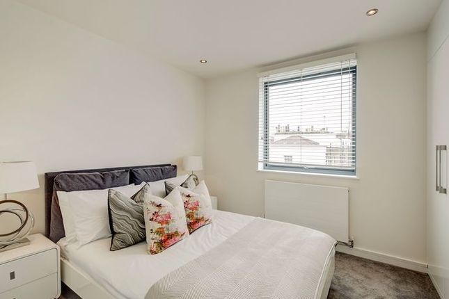Flat 15, London photo 5
