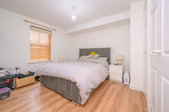 3, Teasel Drive, Kettering photo 4