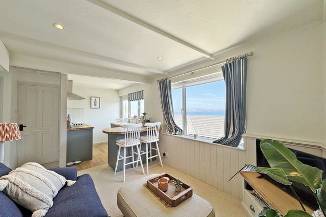 2 Harbour Court Flats, Truro photo 4