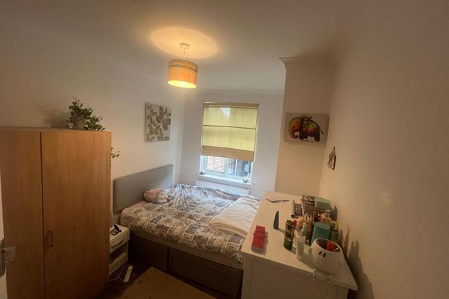 373, North Circular Road, London photo 4
