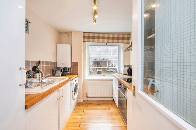 Flat for sale in Vale Royal House, 36 Newport Court