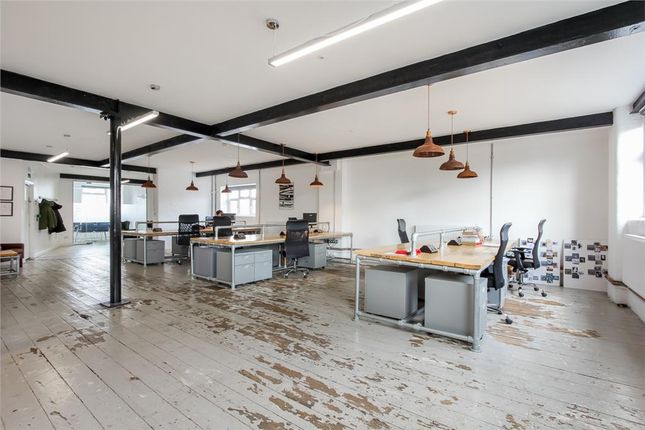 Thumbnail Light industrial to let in 215, Lyham Road, London