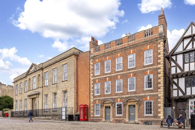 Thumbnail Town house for sale in Castle Hill, Lincoln