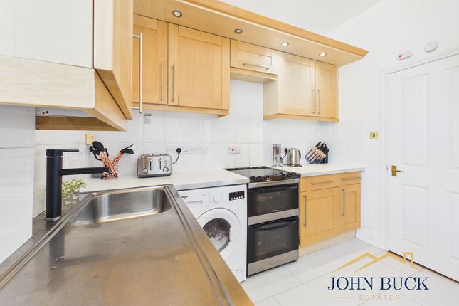 Flat 8, The Manor, Usworth Hall, Washington photo 4