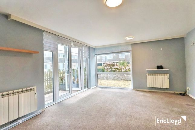 6 Park Court, Heath Road, Brixham photo 2