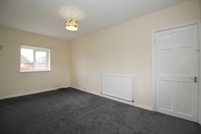 Terraced house to rent in Shelthorpe Road, Loughborough