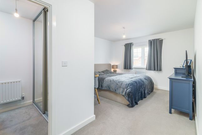 10, Mason Drive, MALDON photo 4