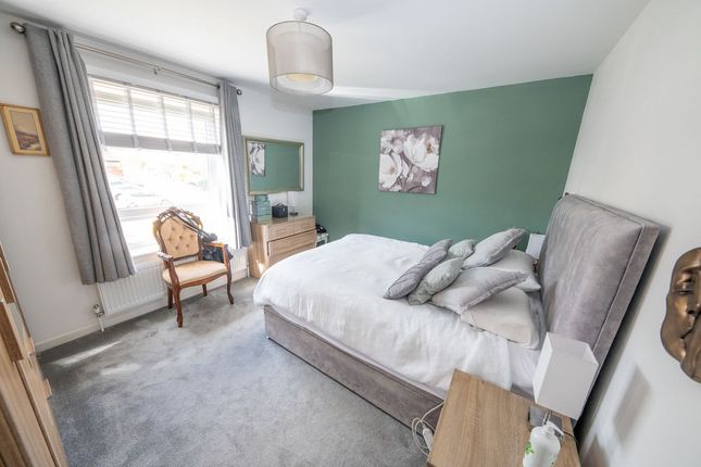 13 Stuart Court, Regal Close, Portsmouth photo 4