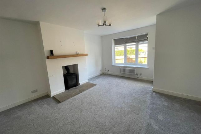 14, Headlands Road, Aldbrough Hull photo 2
