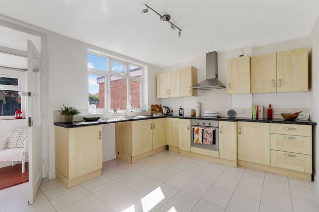 160 Central Avenue, Nottingham photo 4